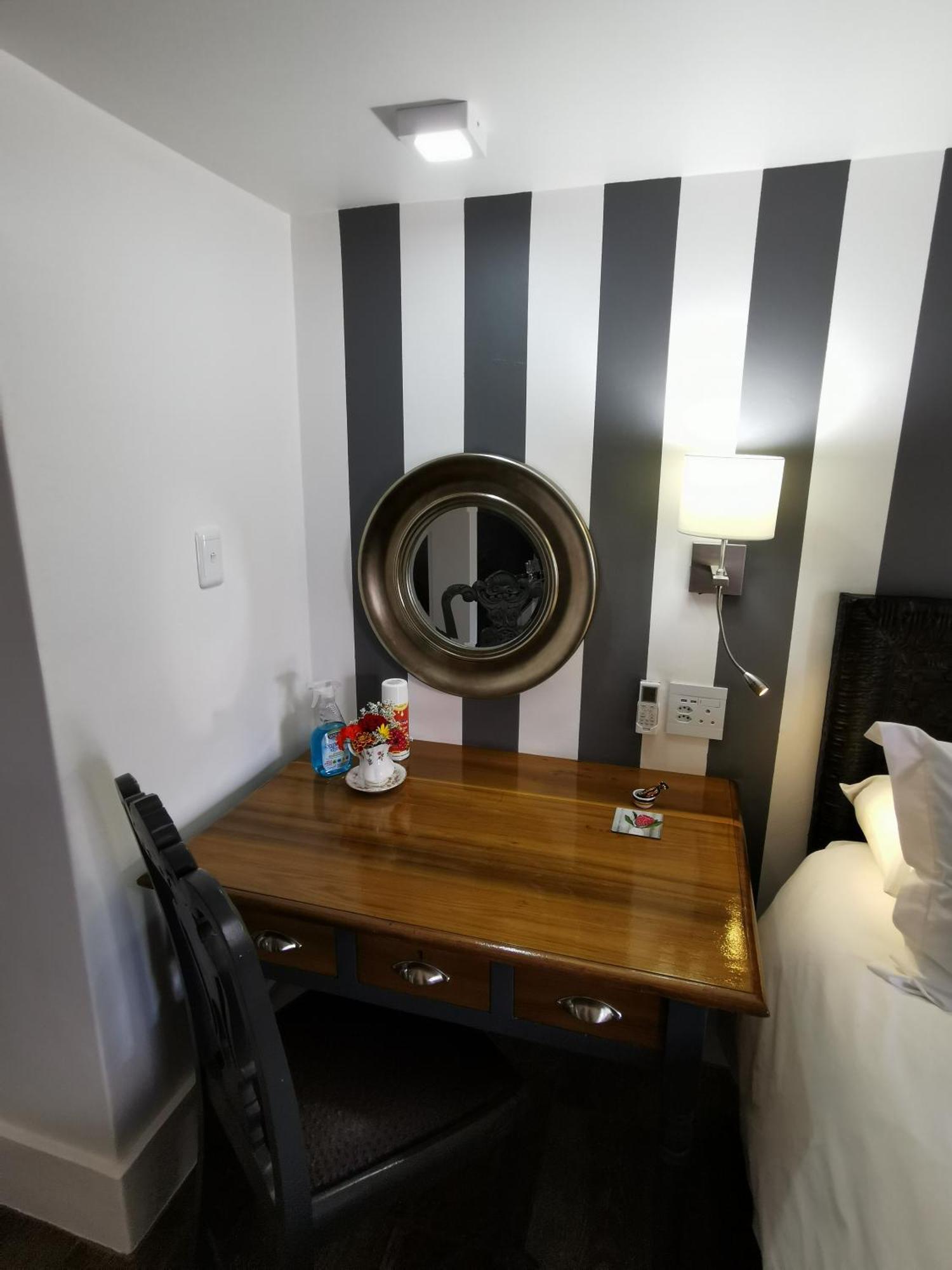 At 98 On Lynburn Guest House Pretoria-Noord Værelse billede